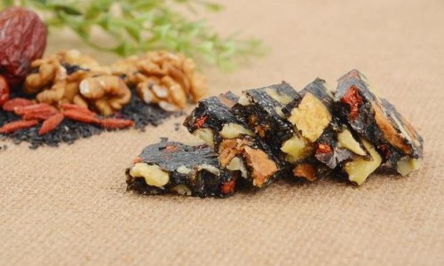 脸上很多坑坑洼洼怎么办-脸上有很多坑怎么办网脸上有很多坑坑洼洼知识网站,分享脸上有小坑坑是什么原因造成的大全